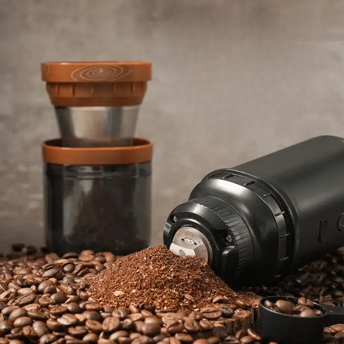 Cafetière portable : laquelle choisir pour voyager avec un bon café ?